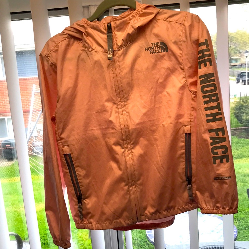 Lil girls jacket.. used..in good condition